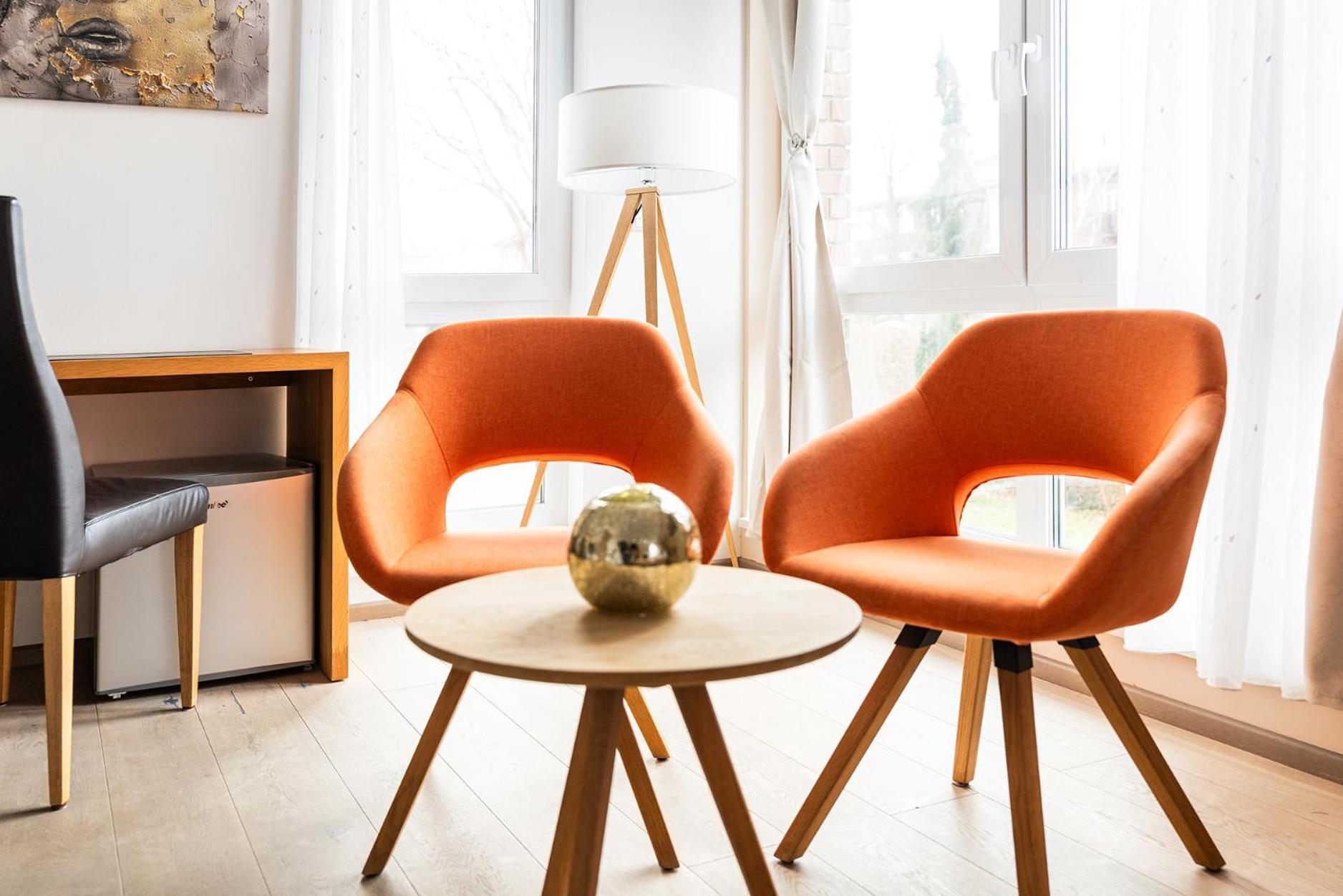 Hotel Vier Jahreszeiten Therme & Kliniken Bad Krozingen Naehe Freiburg & Schwarzwald Ideal Fuer Wellness Kur & Business Ausfluege 24H Check In- Wlan & Parken Gratis Exterior photo